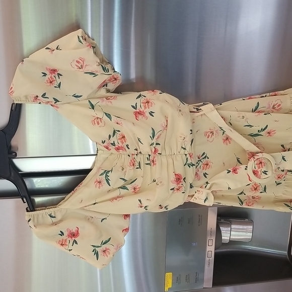 💕PALOMA BLUE💕 Evie Gathered Floral-Print Crepe Midi Dress Yellow Medium M NWOT - Picture 12 of 16